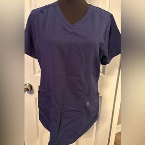 Luxe Supreme by allheart baby blue scrub top. Size M